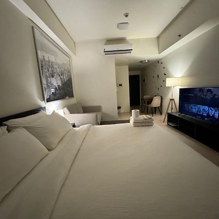 81 Newport Blvd Cluster 4 Unit B 3Rd Flr By Rechelle Nunag Pasay Eksteriør billede