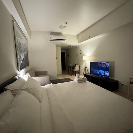 81 Newport Blvd Cluster 4 Unit B 3Rd Flr By Rechelle Nunag Pasay Eksteriør billede