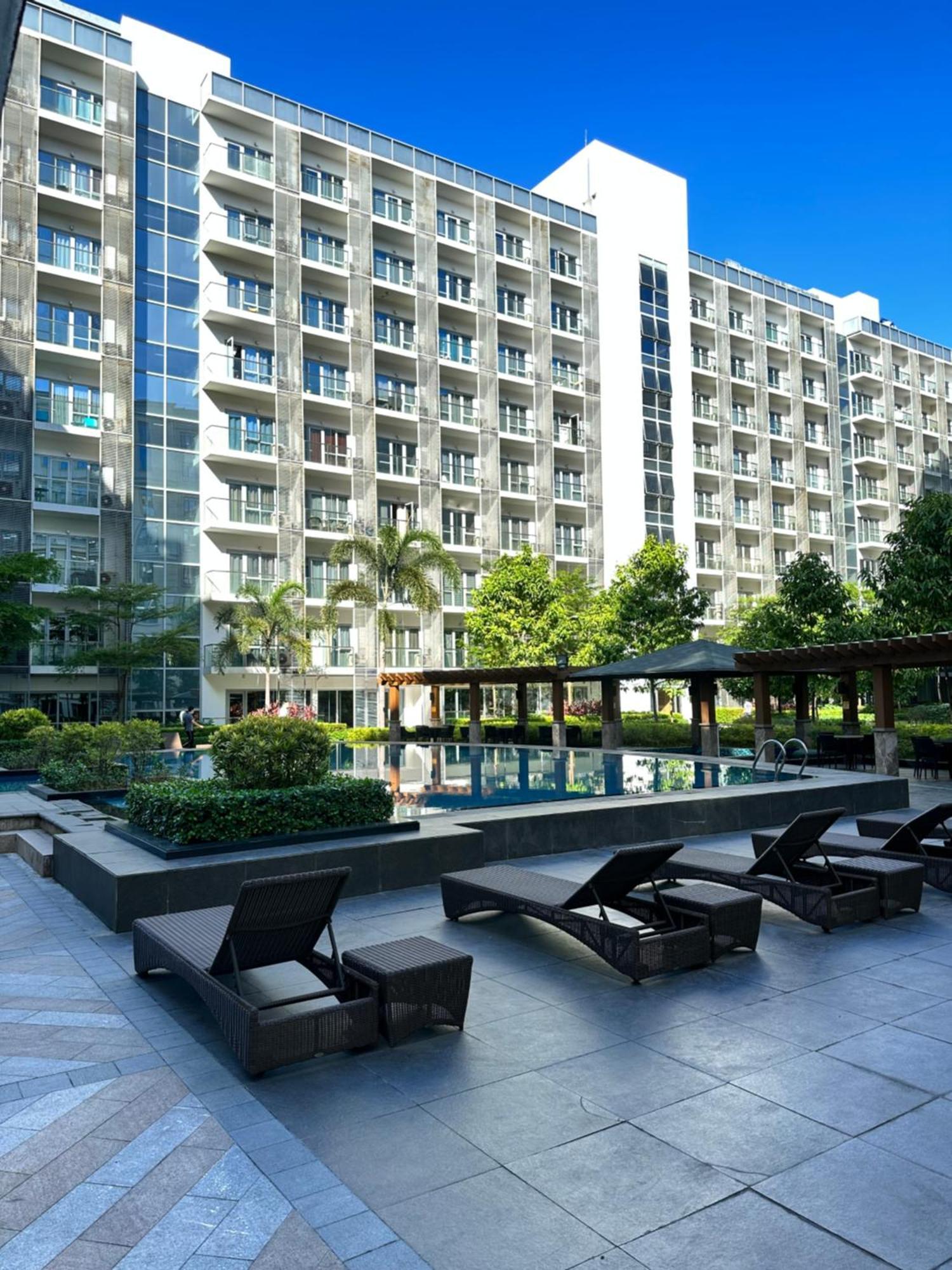 81 Newport Blvd Cluster 4 Unit B 3Rd Flr By Rechelle Nunag Pasay Eksteriør billede