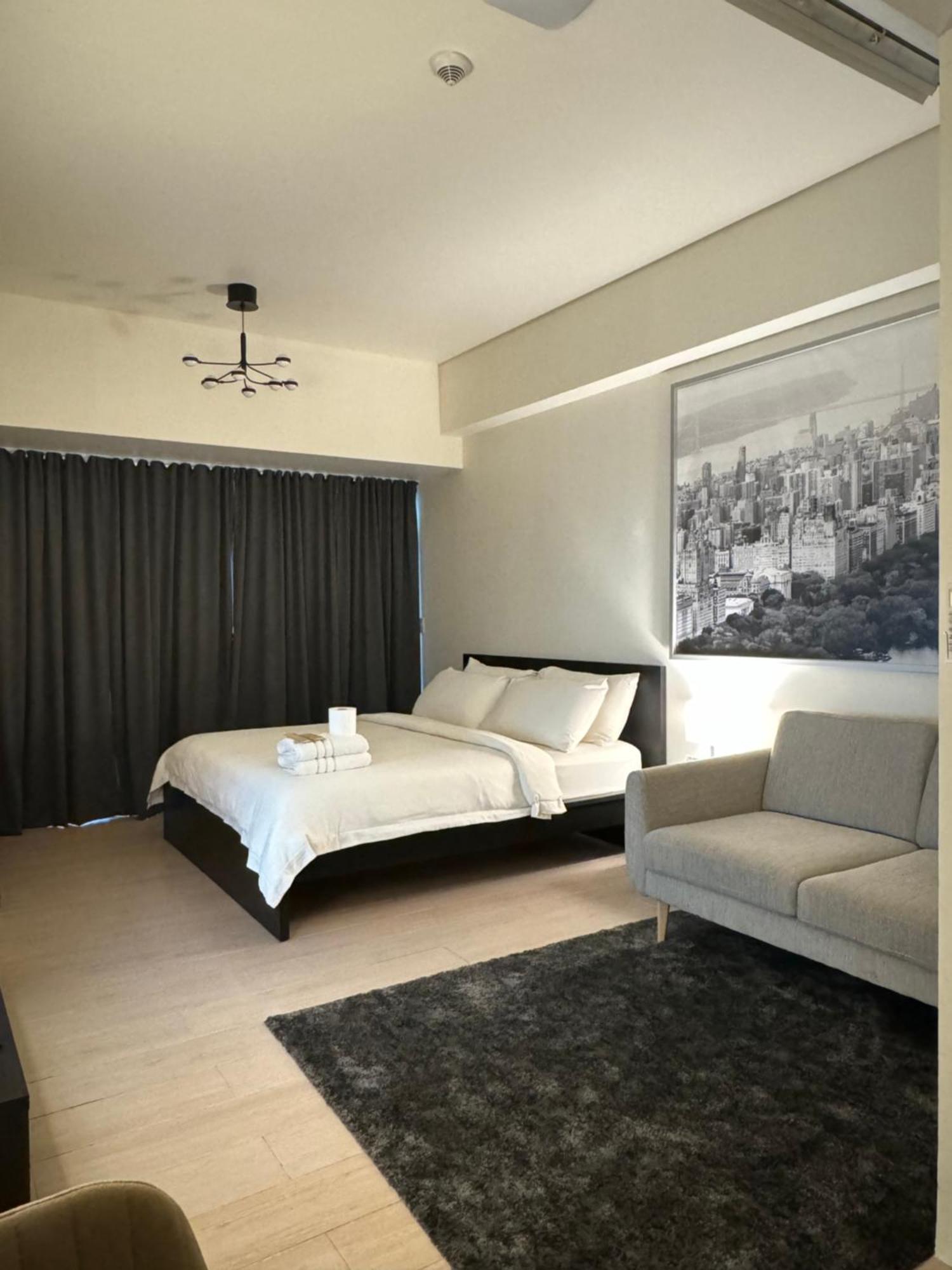 81 Newport Blvd Cluster 4 Unit B 3Rd Flr By Rechelle Nunag Pasay Eksteriør billede